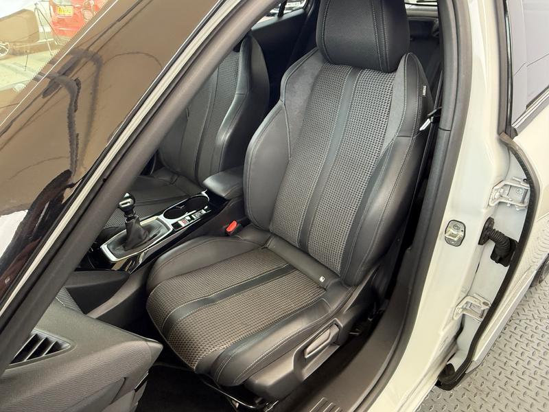 Used Peugeot 2008 2022 for sale - 75511898: Photo 13