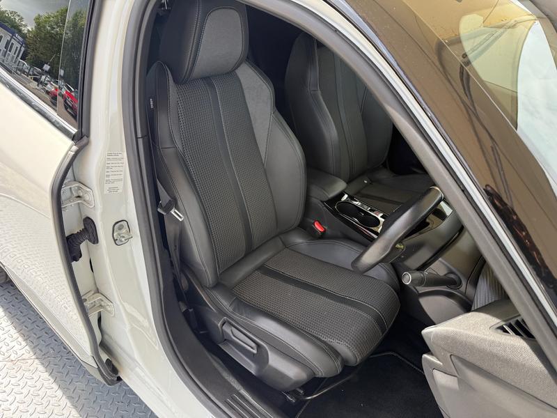 Used Peugeot 2008 2022 for sale - 75511898: Photo 16