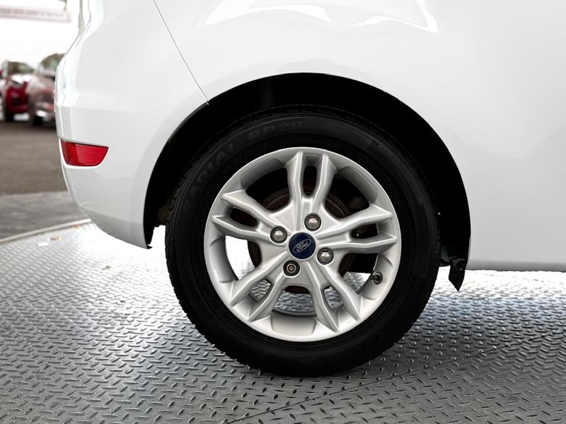 Used Ford Fiesta 2014 for sale - 76355523: Photo 24