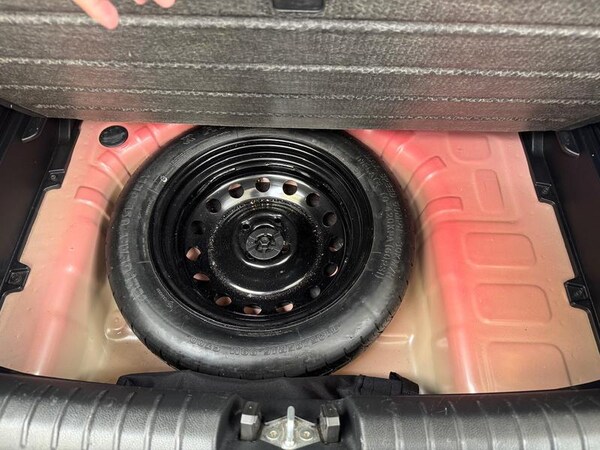 Used Kia Stonic 2023 for sale - 74729727: Photo 26