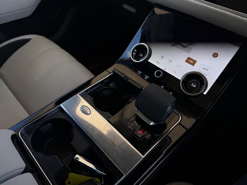 Used Land Rover Range Rover Velar 2022 for sale - 78215577: Photo 32