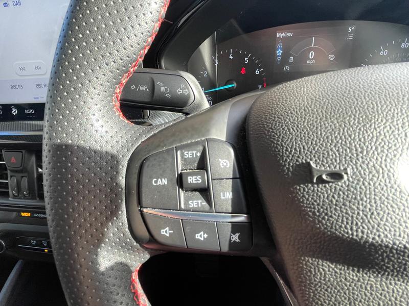 Used Ford Focus 2023 for sale - 77435179: Photo 17