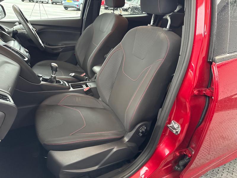 Used Ford Focus 2017 for sale - 76519755: Photo 14