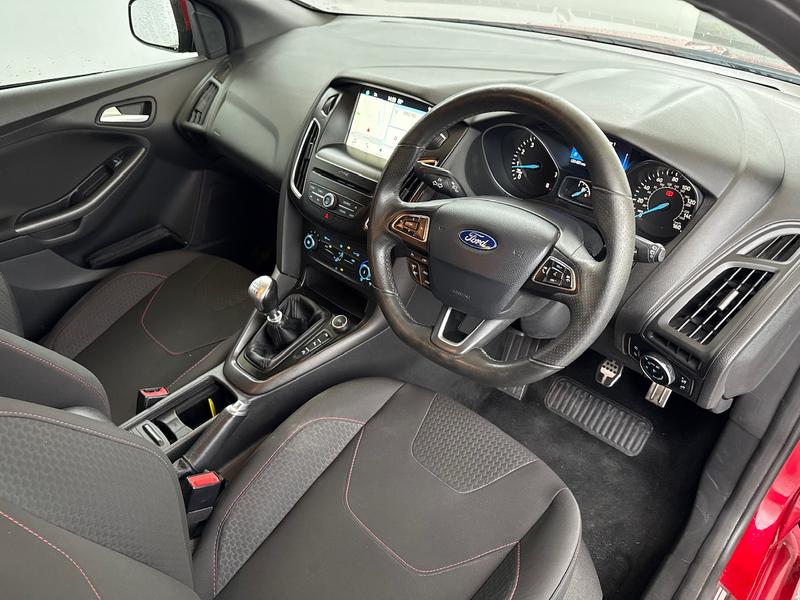 Used Ford Focus 2017 for sale - 76519755: Photo 19