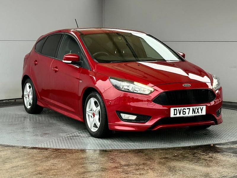 Used Ford Focus 2017 for sale - 76519755: Photo 2