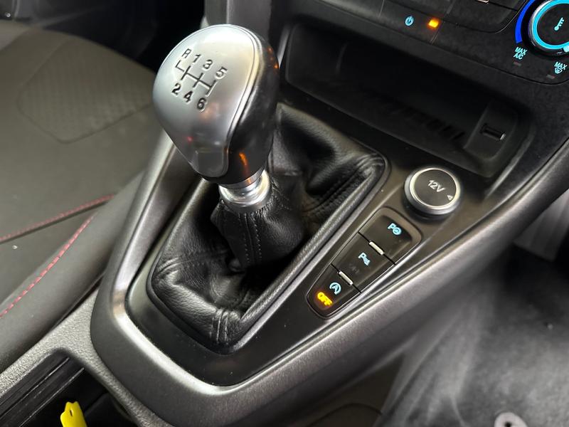 Used Ford Focus 2017 for sale - 76519755: Photo 29