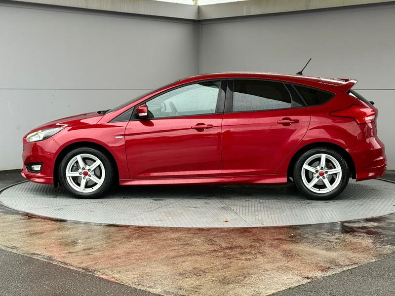 Used Ford Focus 2017 for sale - 76519755: Photo 5