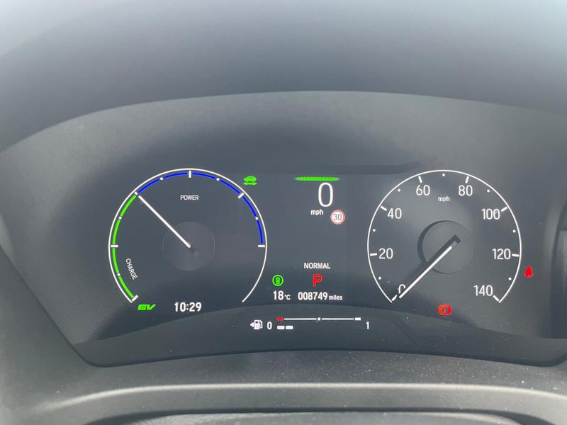 Used Honda HR-V 2023 for sale - 76146756: Photo 2