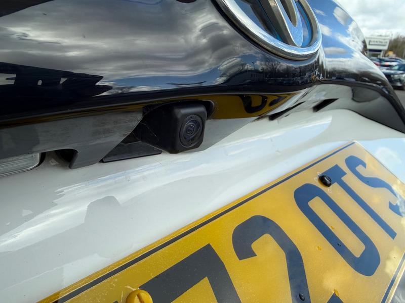 Used Toyota Yaris 2022 for sale - 77619983: Photo 11