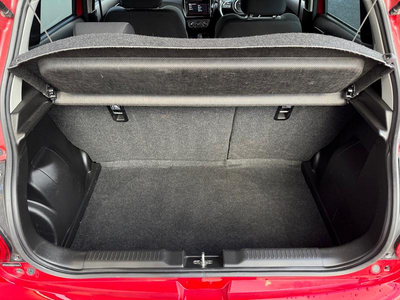 Used Suzuki Swift 2023 for sale - 76332634: Photo 10