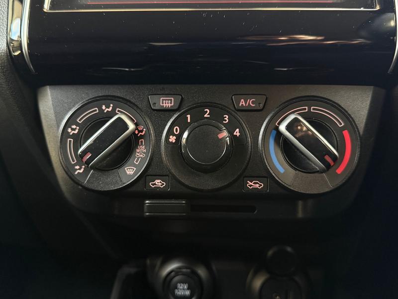 Used Suzuki Swift 2023 for sale - 76332634: Photo 33