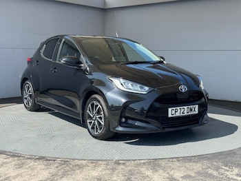 Used Toyota Yaris 2022 for sale - 74624571: Photo