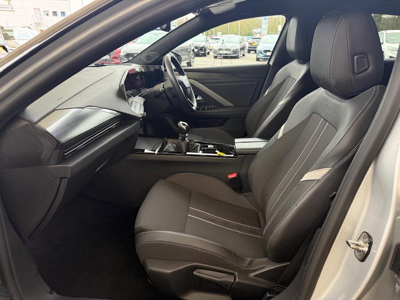 Used Vauxhall Astra 2023 for sale - 76819289: Photo 11