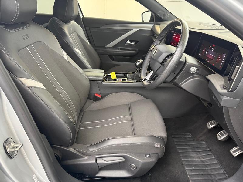Used Vauxhall Astra 2023 for sale - 76819289: Photo 15