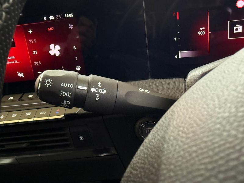 Used Vauxhall Astra 2023 for sale - 76819289: Photo 22