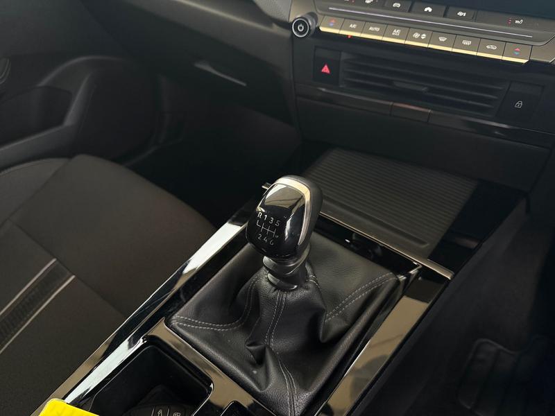 Used Vauxhall Astra 2023 for sale - 76819289: Photo 28