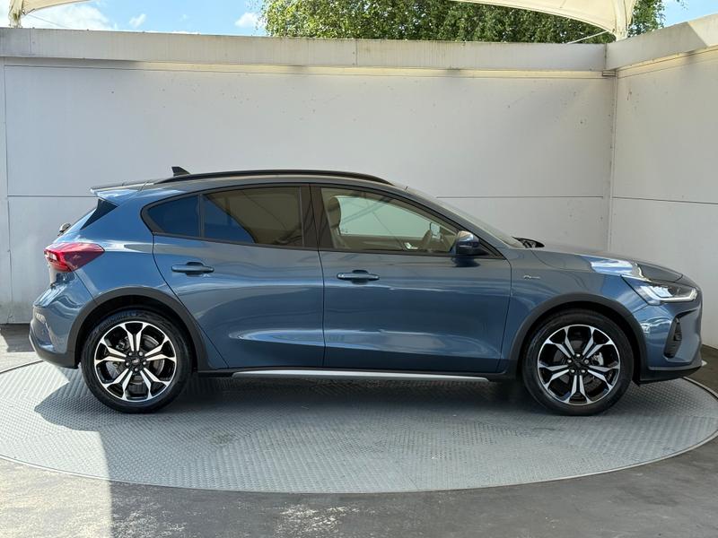 Used Ford Focus 2023 for sale - 75084329: Photo 10