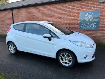 2012 (62) - 1.25 Zetec 3dr [82]