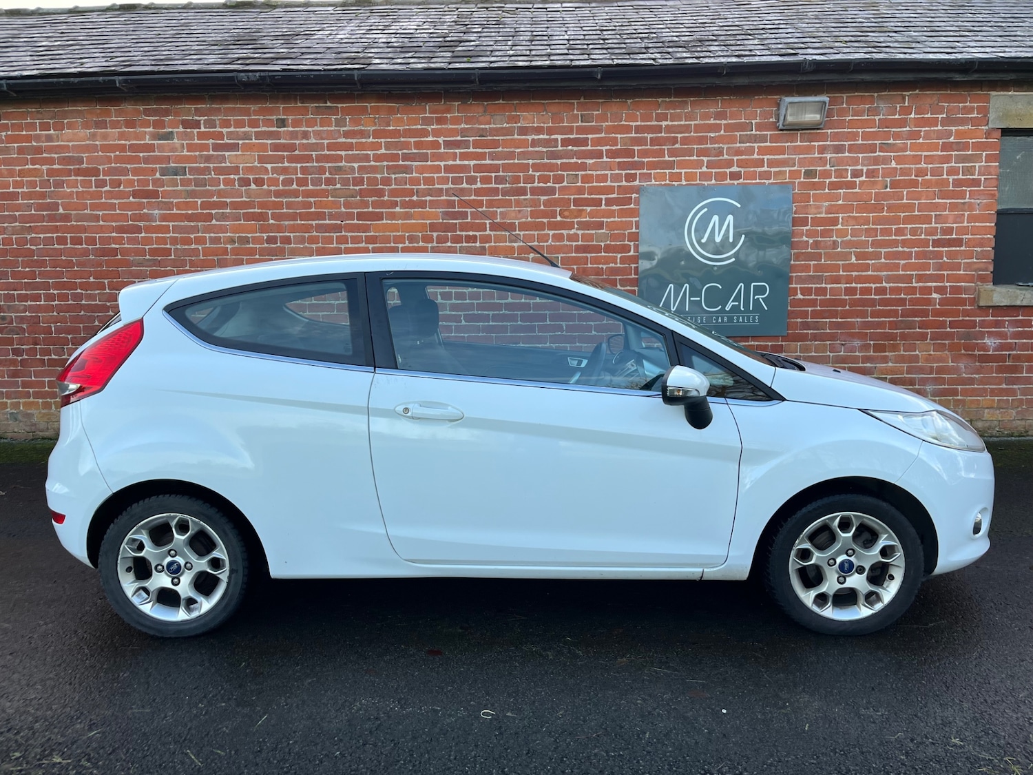 Used Ford Fiesta 2012 for sale - 76914563: Photo 2