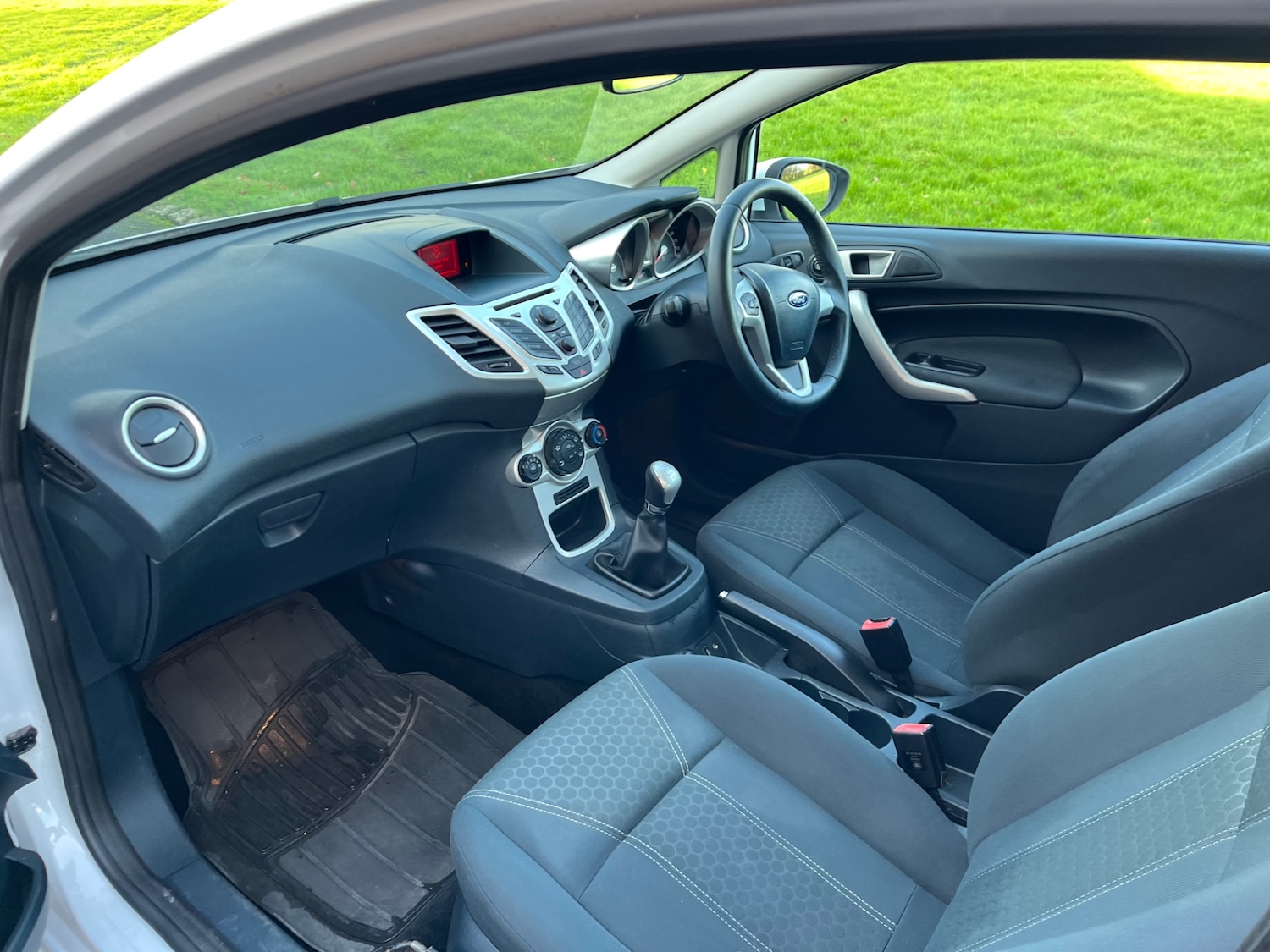 Used Ford Fiesta 2012 for sale - 76914563: Photo 8