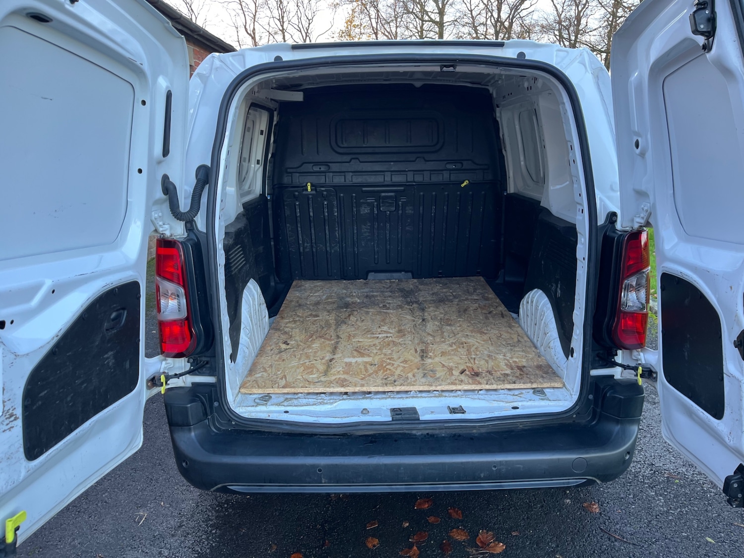 Used Peugeot Partner 2019 for sale - 76618903: Photo 18