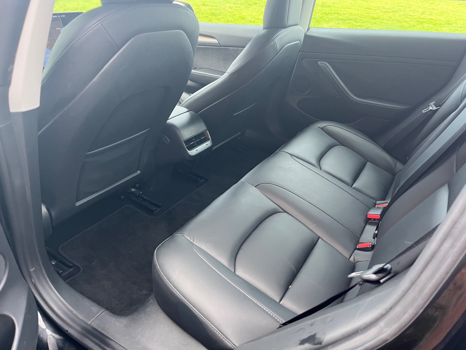 Used Tesla Model 3 2021 for sale - 76919559: Photo 10