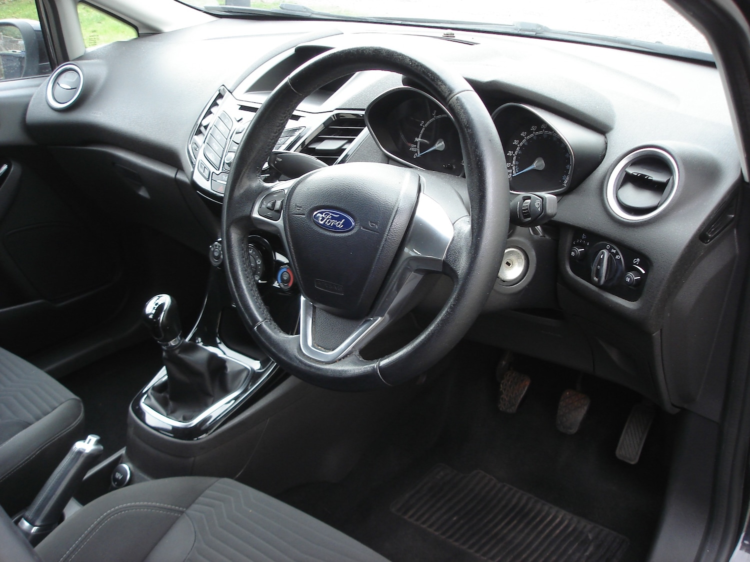 Used Ford Fiesta 2015 for sale - 76026226: Photo 16