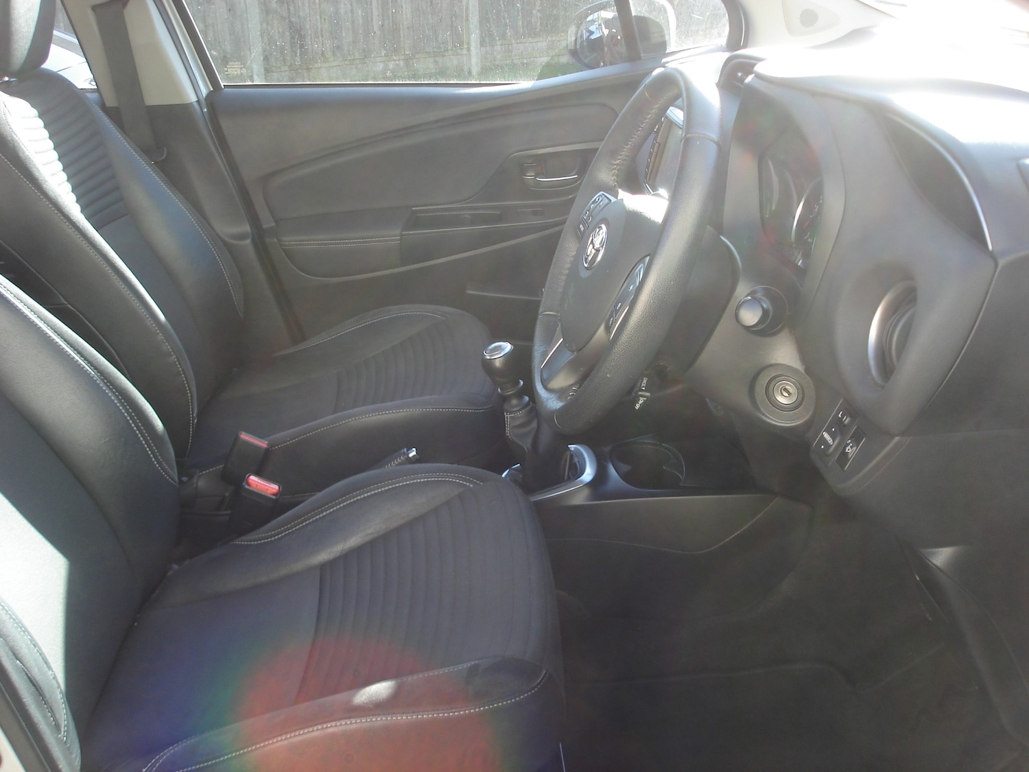 Used Toyota Yaris 2015 for sale - 76380363: Photo 17