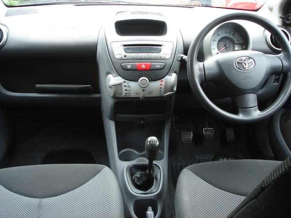 Used Toyota AYGO 2011 for sale - 71297061: Photo 19