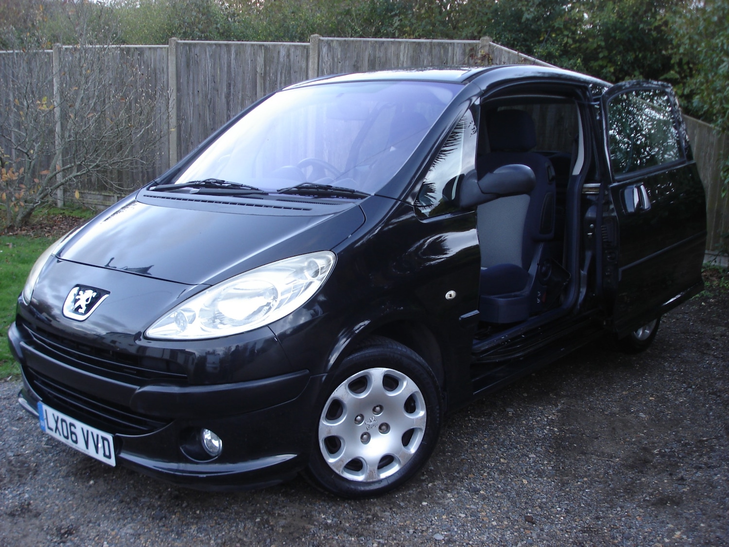 Used Peugeot 1007 2006 for sale - 76510474: Photo 4