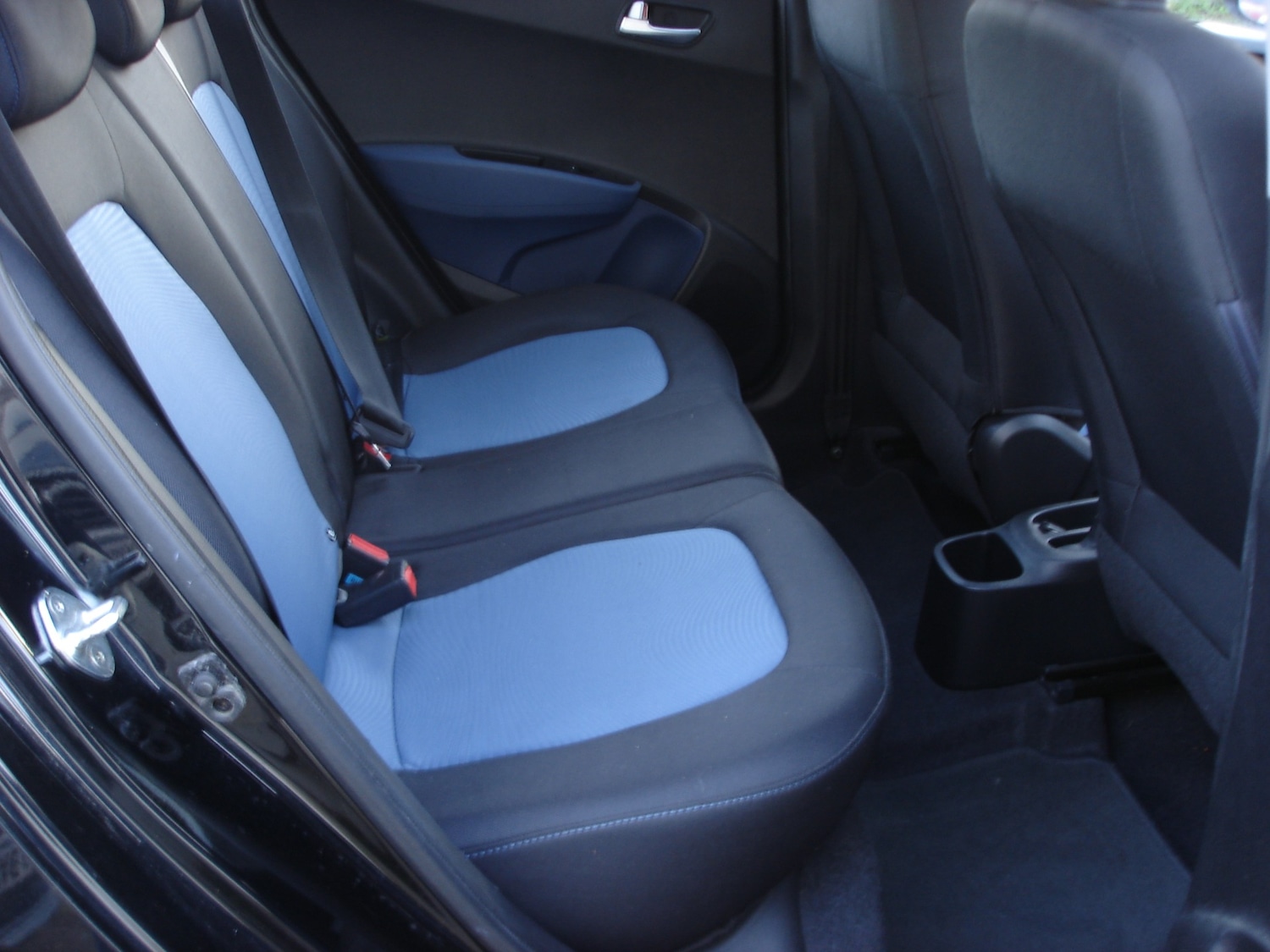 Used Hyundai i10 2015 for sale - 77084252: Photo 10