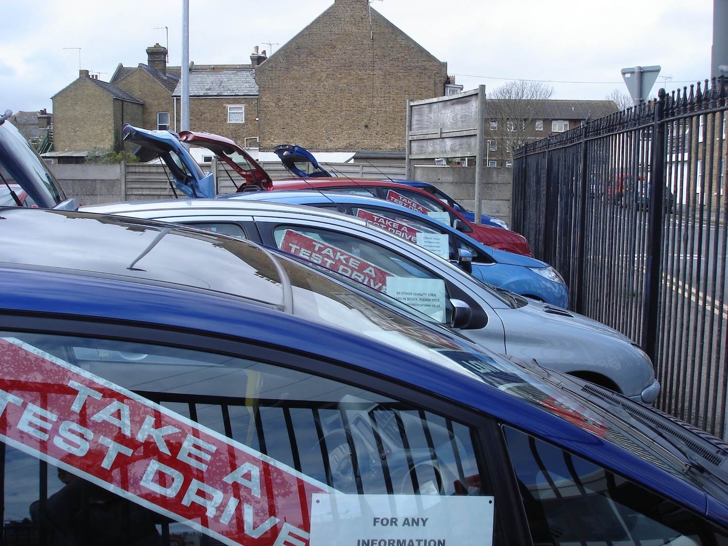 Used Hyundai i10 2015 for sale - 77084252: Photo 3