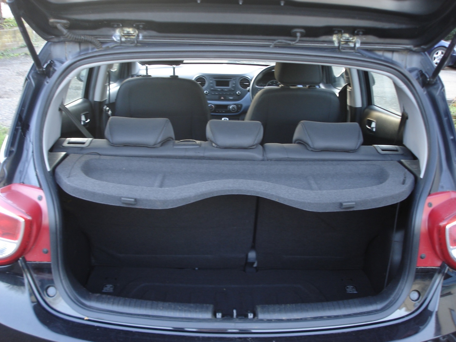 Used Hyundai i10 2015 for sale - 77084252: Photo 6