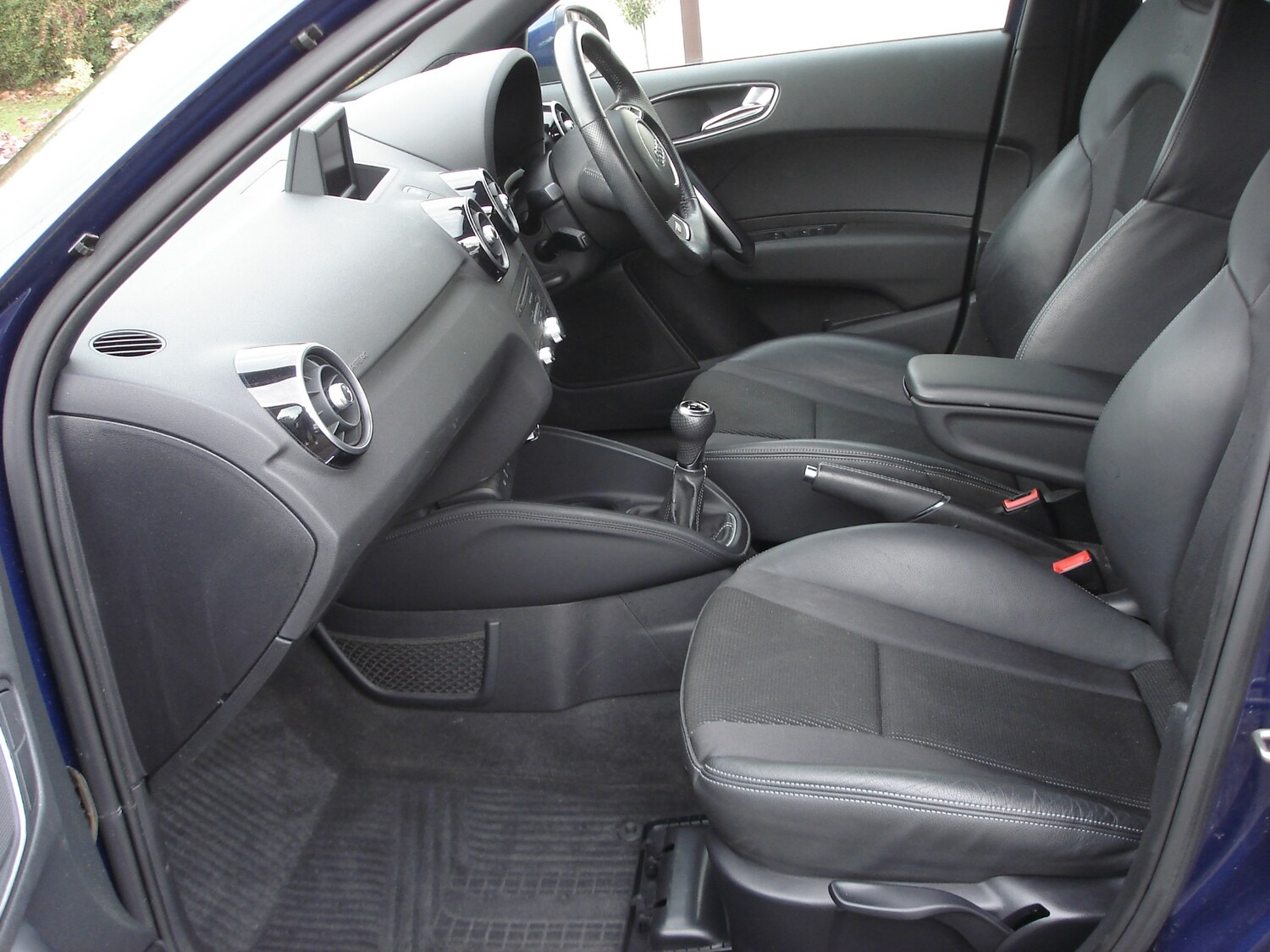 Used Audi A1 2012 for sale - 76483237: Photo 16