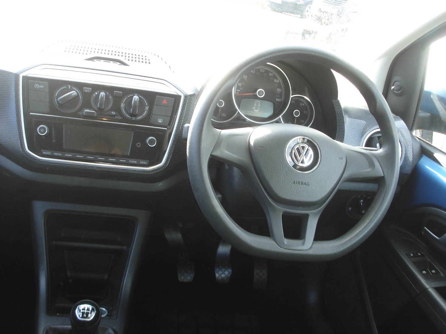 Used Volkswagen up! 2019 for sale - 78133369: Photo 9