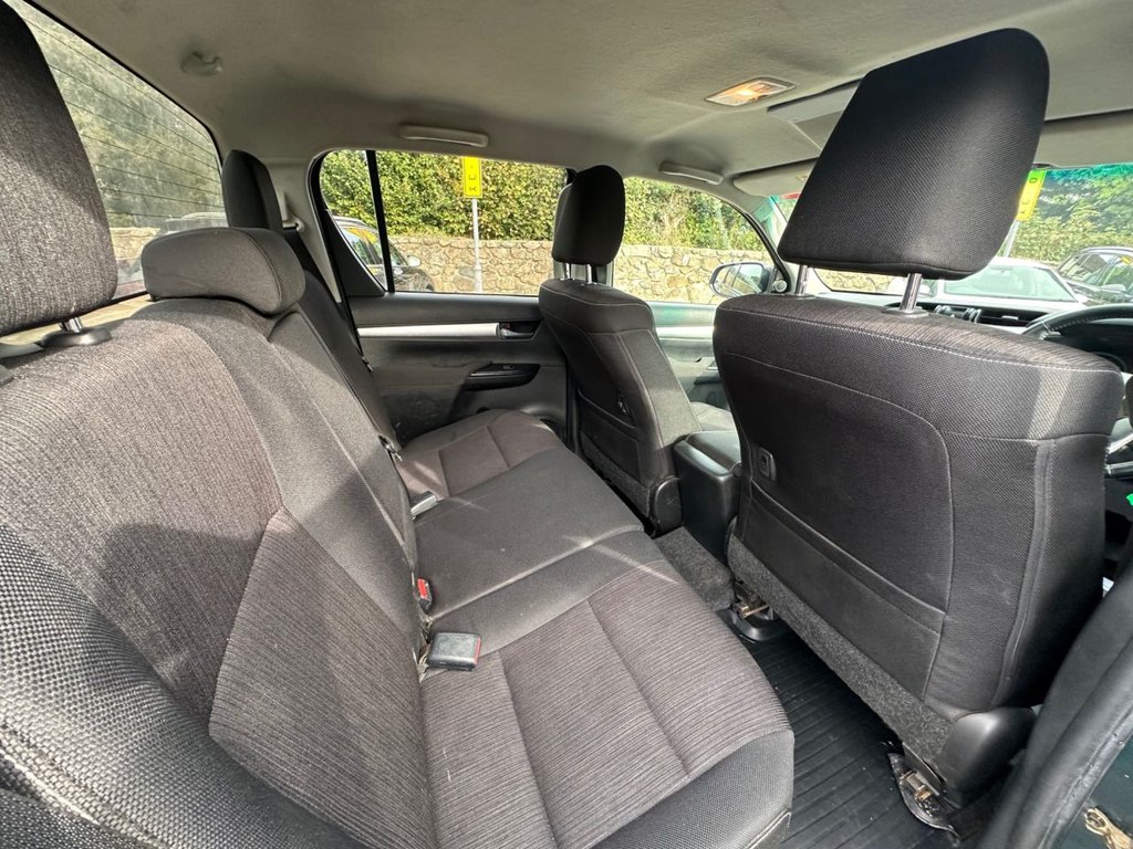 Used Toyota Hilux 2018 for sale - 76111881: Photo 4