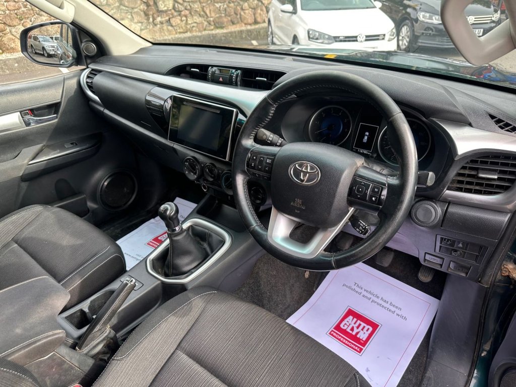 Used Toyota Hilux 2018 for sale - 76111881: Photo 9