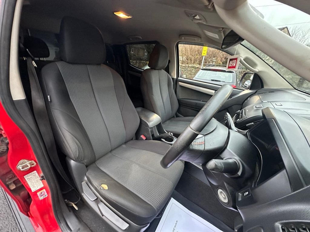 Used Isuzu D-Max 2015 for sale - 76841204: Photo 11