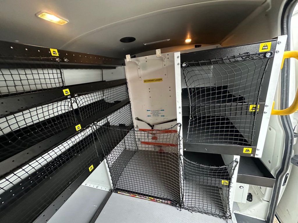 Used Volkswagen Transporter 2017 for sale - 77250736: Photo 11