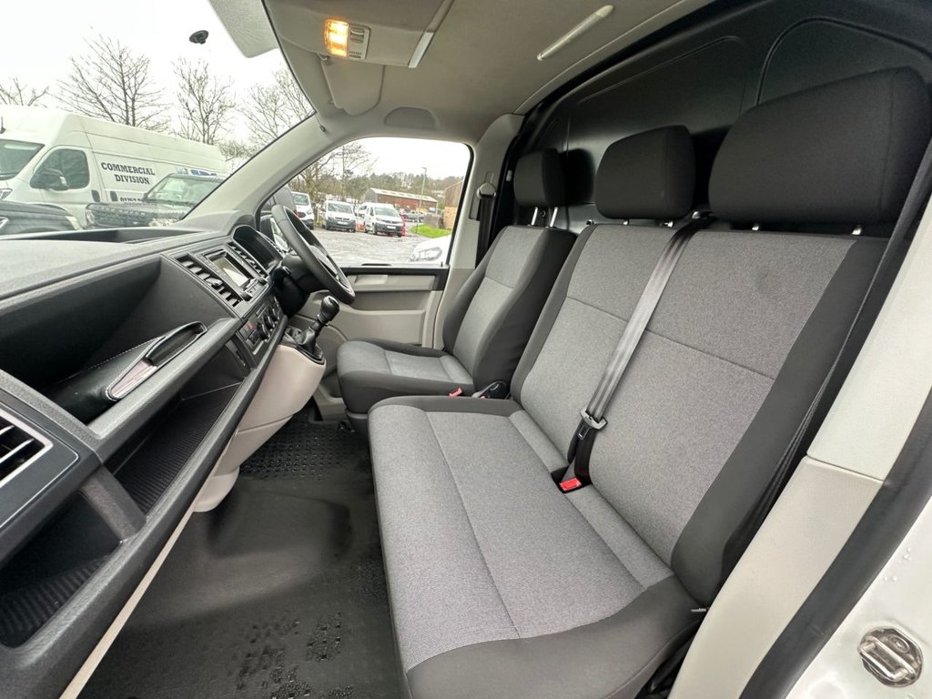 Used Volkswagen Transporter 2017 for sale - 77250736: Photo 16