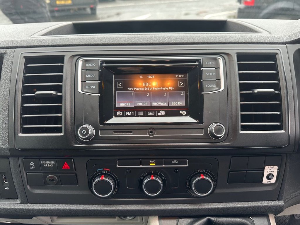 Used Volkswagen Transporter 2017 for sale - 77250736: Photo 21