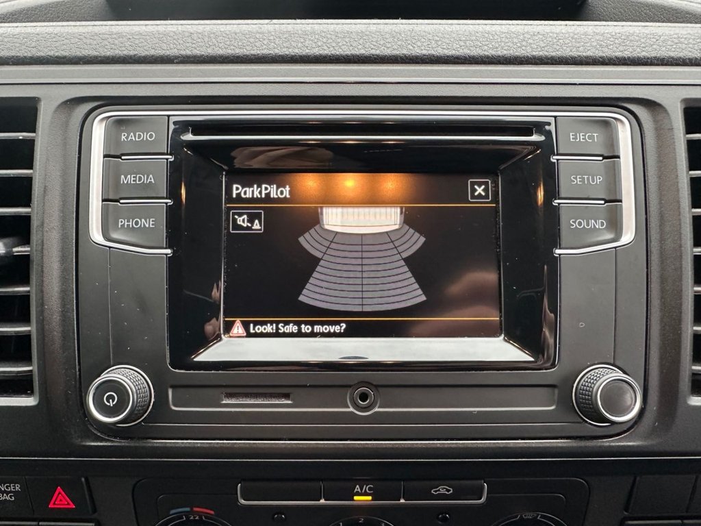 Used Volkswagen Transporter 2017 for sale - 77250736: Photo 22