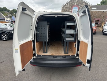 Used Volkswagen Caddy Maxi 2019 for sale - 75487773: Photo