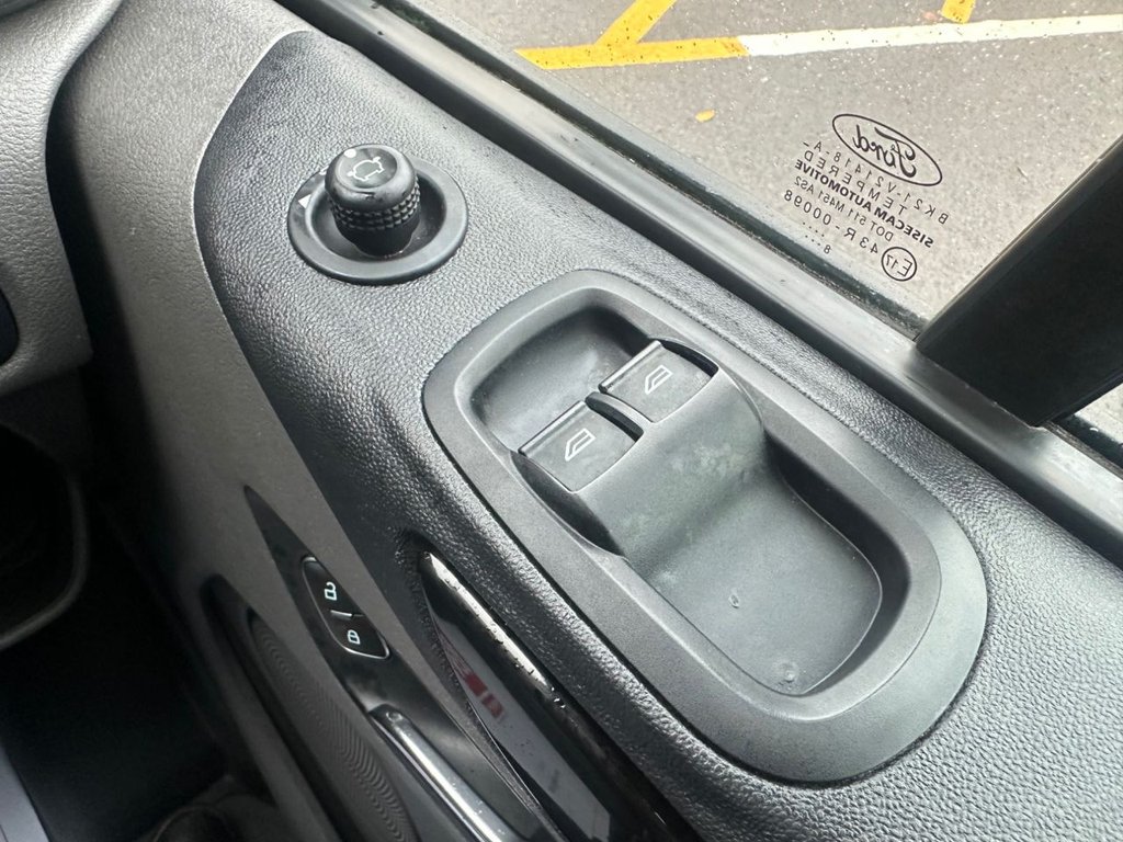 Used Ford Transit Custom 2018 for sale - 75998329: Photo 32