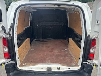 Used Citroen Berlingo 2021 for sale - 75487783: Photo