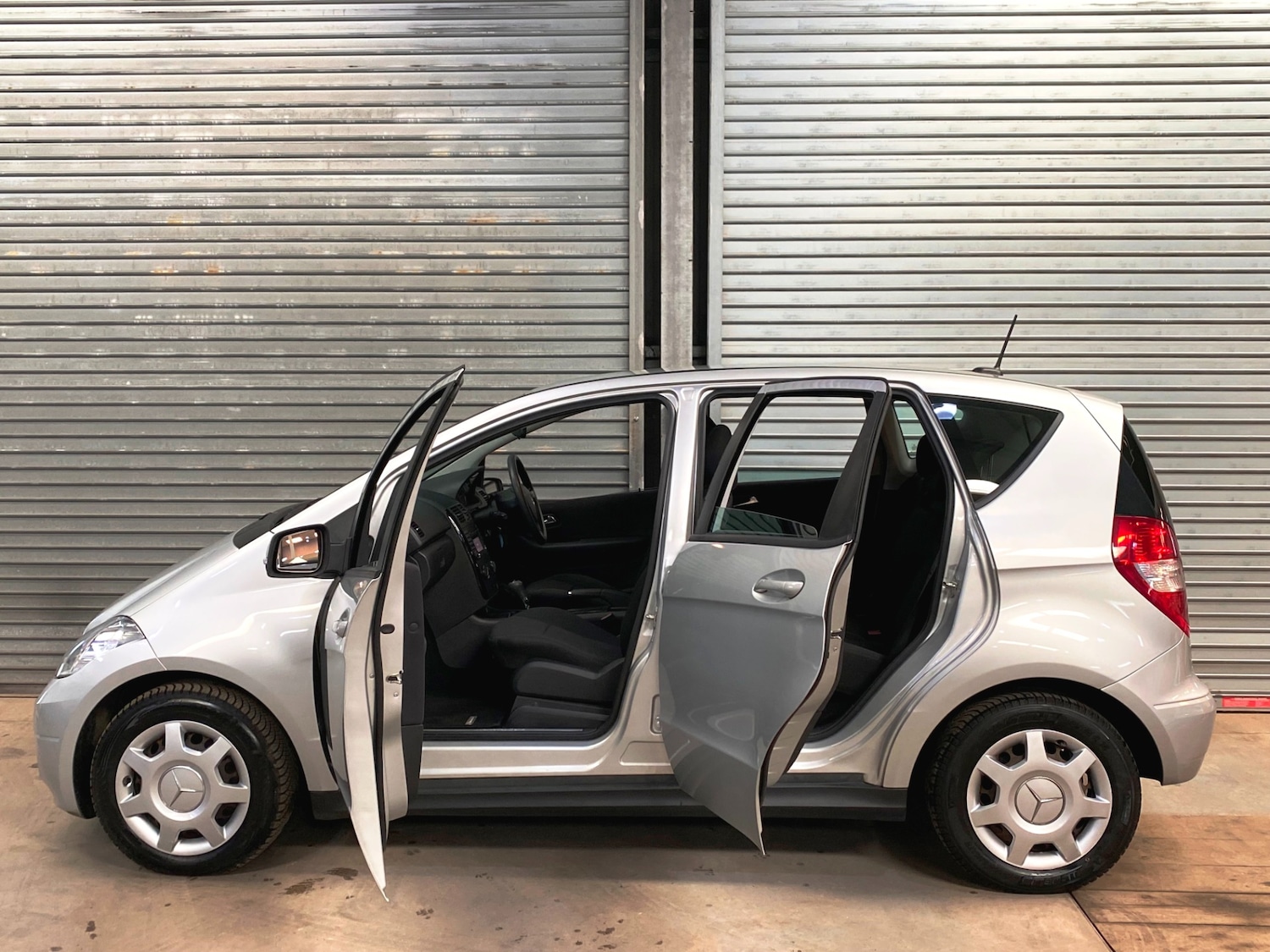 Used Mercedes-Benz A-Class 2012 for sale - 77974544: Photo 9