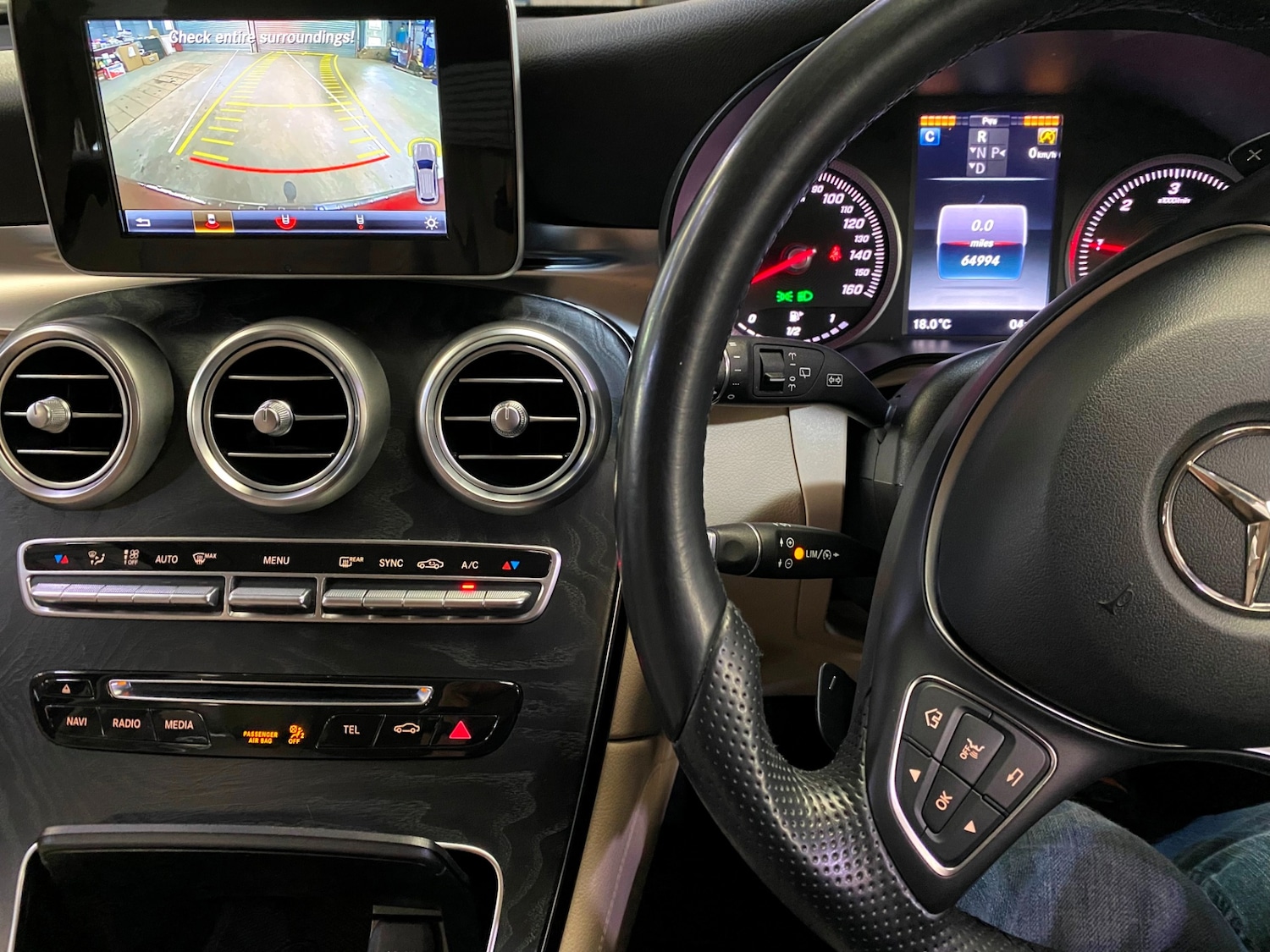 Used Mercedes-Benz GLC 2015 for sale - 76971137: Photo 12