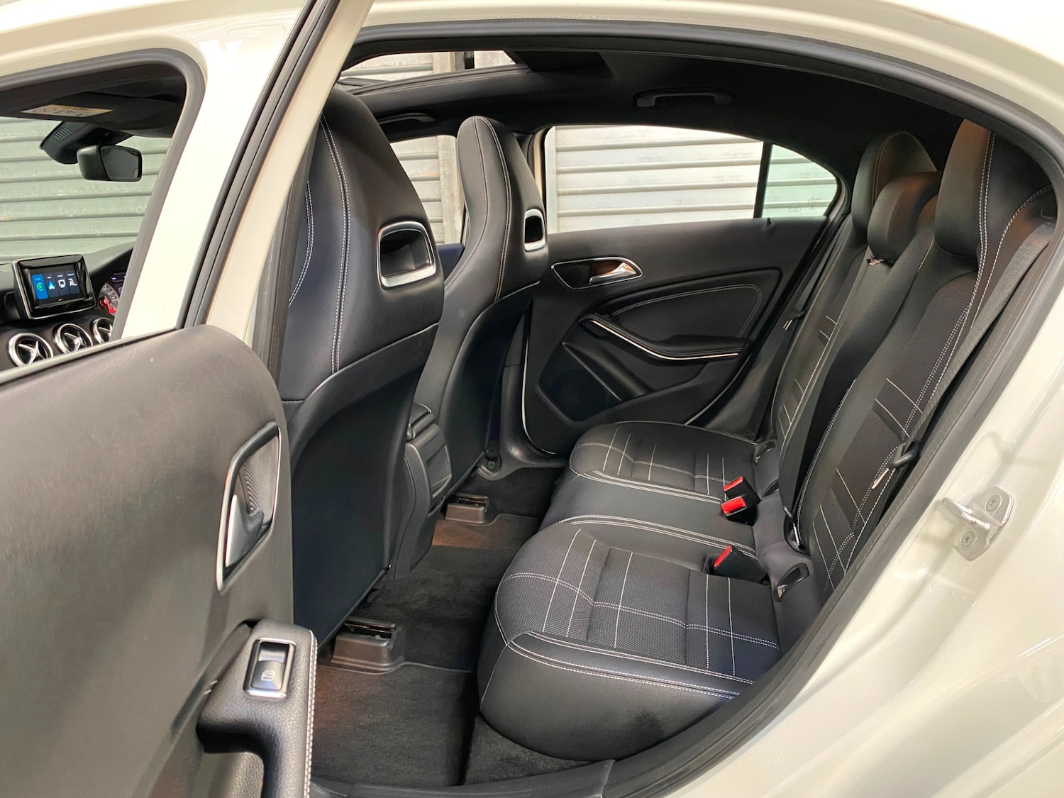 Used Mercedes-Benz A-Class 2013 for sale - 76171623: Photo 8