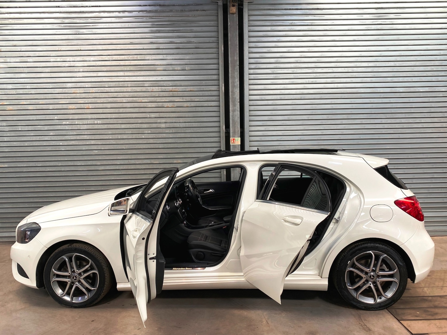 Used Mercedes-Benz A-Class 2013 for sale - 76171623: Photo 9