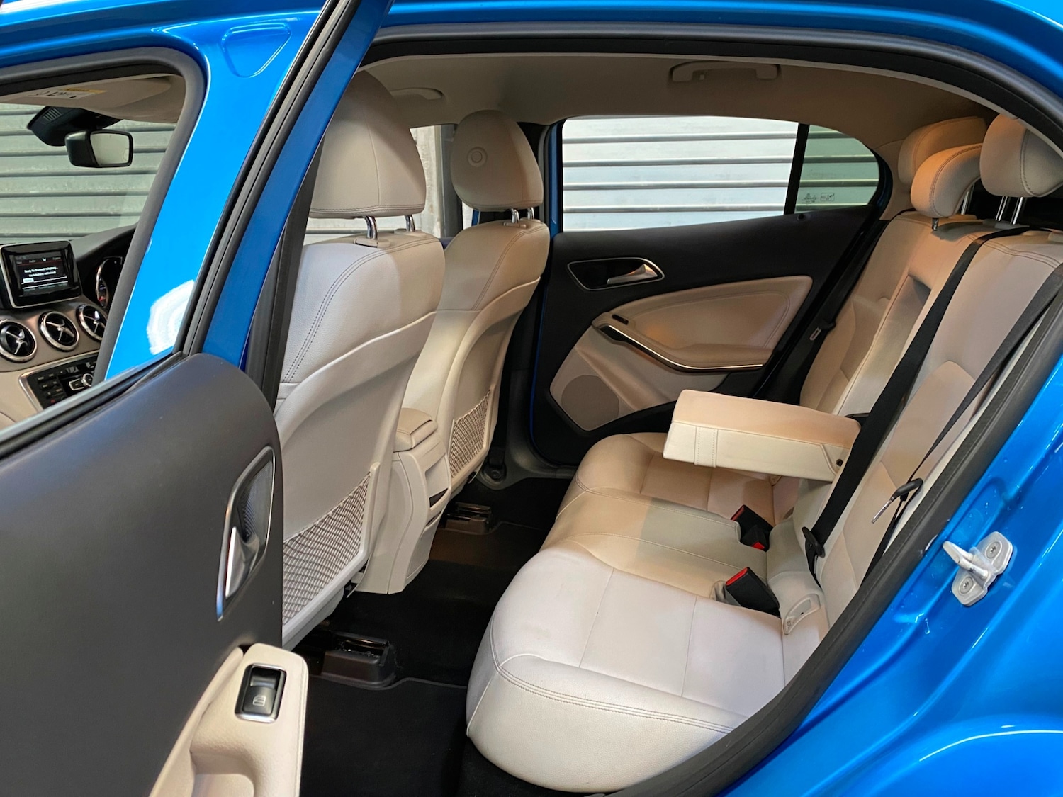 Used Mercedes-Benz GLA 2015 for sale - 76626069: Photo 8